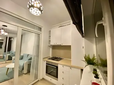 Bucatarie moderna apartament vanzare Sector 4 Bucuresti alb